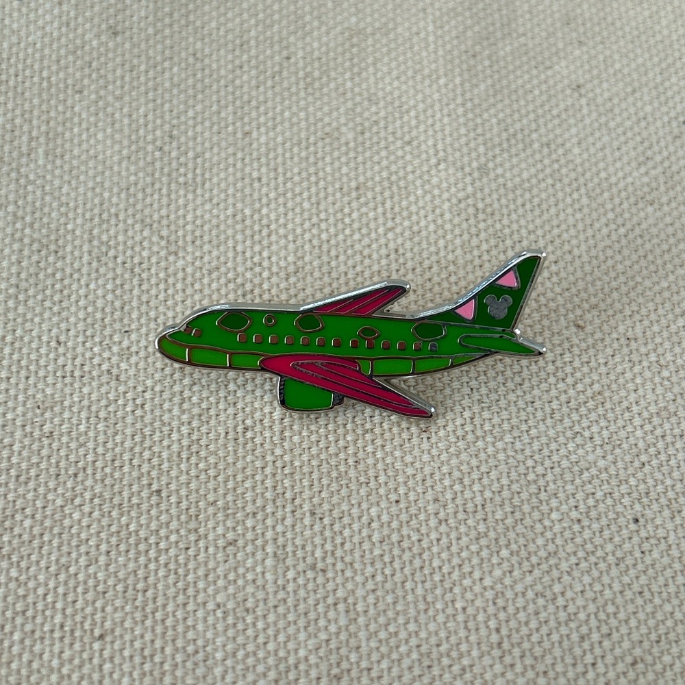 Disney Pete's Dragon Plane Chaser Hidden Mickey Pin (2023)